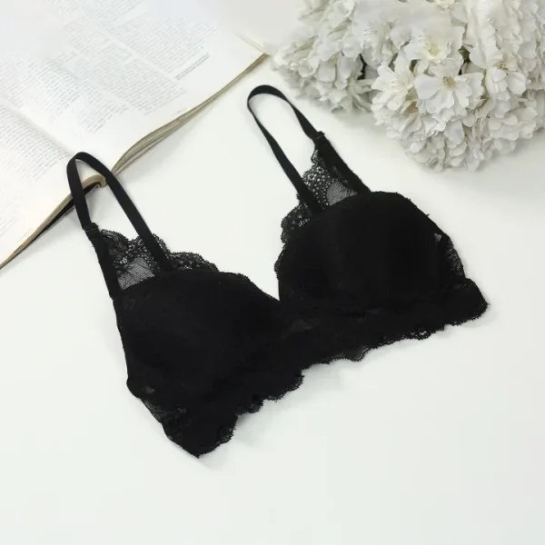 Black Cotton Lace Foam Wireless Bra