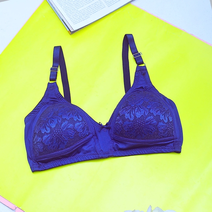 Premium Quality Blu Lace Cotton Foam Wireless Bra